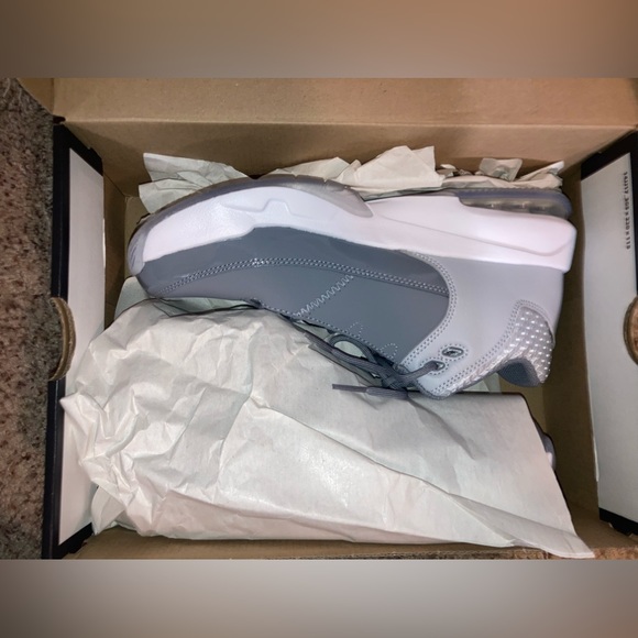 size 7y 
JORDAN MAX AURA 3 (GS) I will negotiate!! - Picture 8 of 10